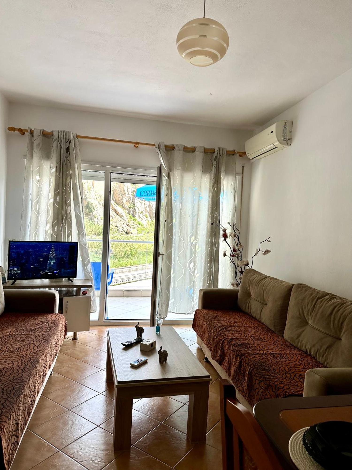 דורס Apartment Ermest ,Kavaje Rock מראה חיצוני תמונה